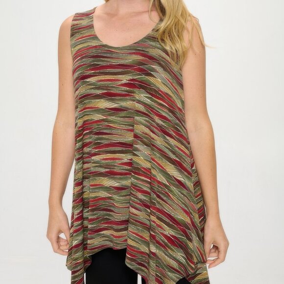 Hit Shark Bite Hem Tank - Picture 3 of 6